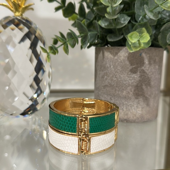 Cache Gold bangles - Picture 4 of 9